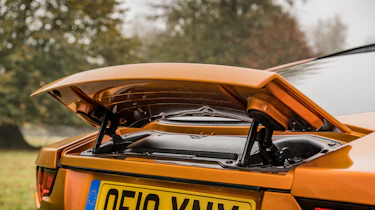 Jaguar F-Type P380 - rear wing