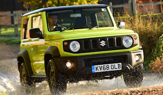 Suzuki Jimny - front tracking through water