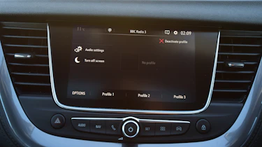 Vauxhall Grandland X - infotainment