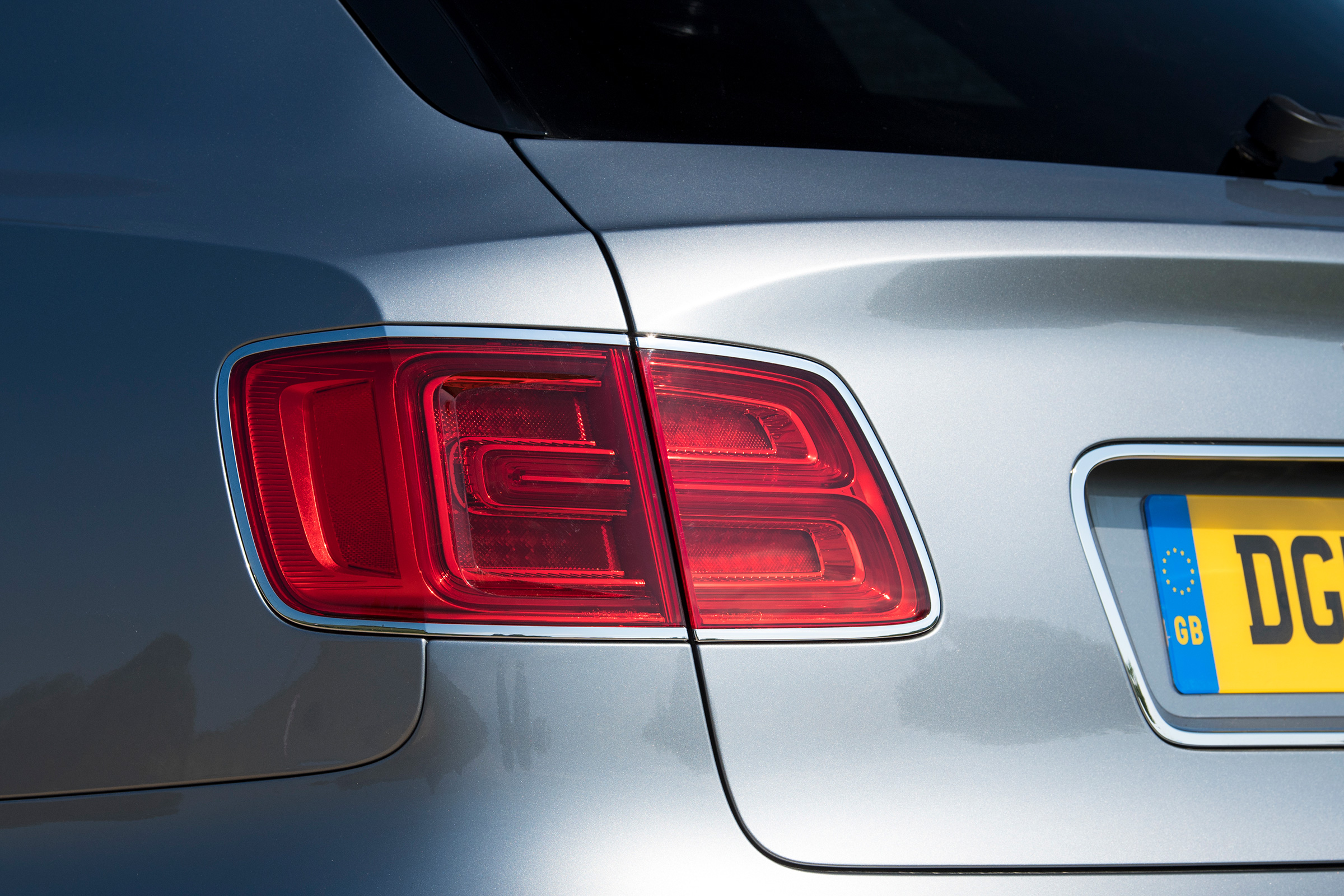 Bentley Bentayga V8 - Rearlight