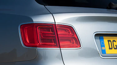 Bentley Bentayga V8 - Rearlight