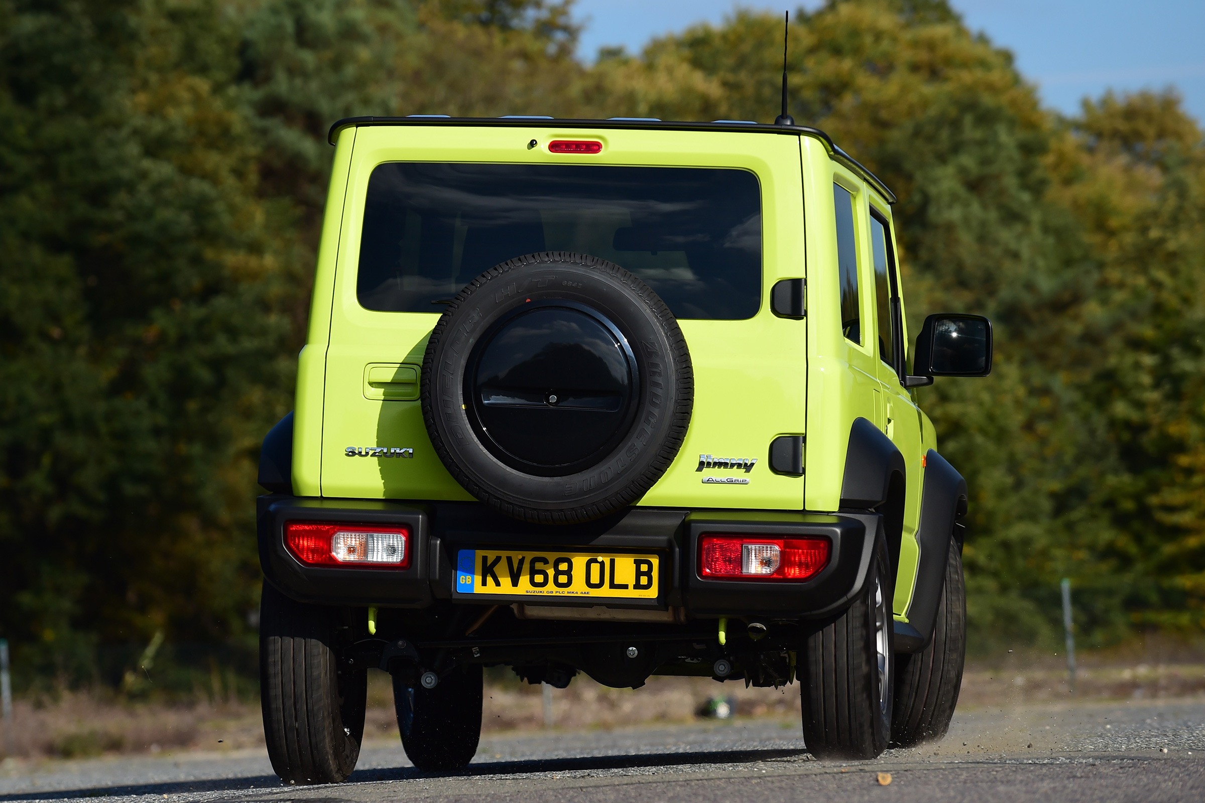 Suzuki Jimny - rear cornering 