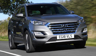 Hyundai Tucson 48v - front tracking