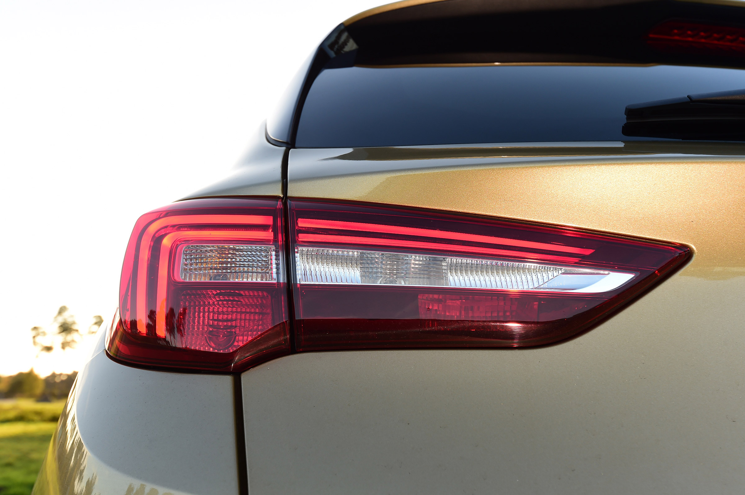 Vauxhall Grandland X - rear light
