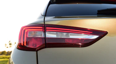 Vauxhall Grandland X - rear light
