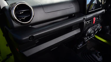 Suzuki Jimny -dashboard