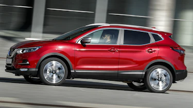 Nissan Qashqai - side