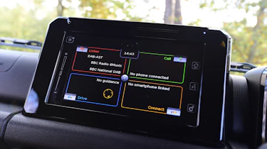Suzuki Jimny - infotainment