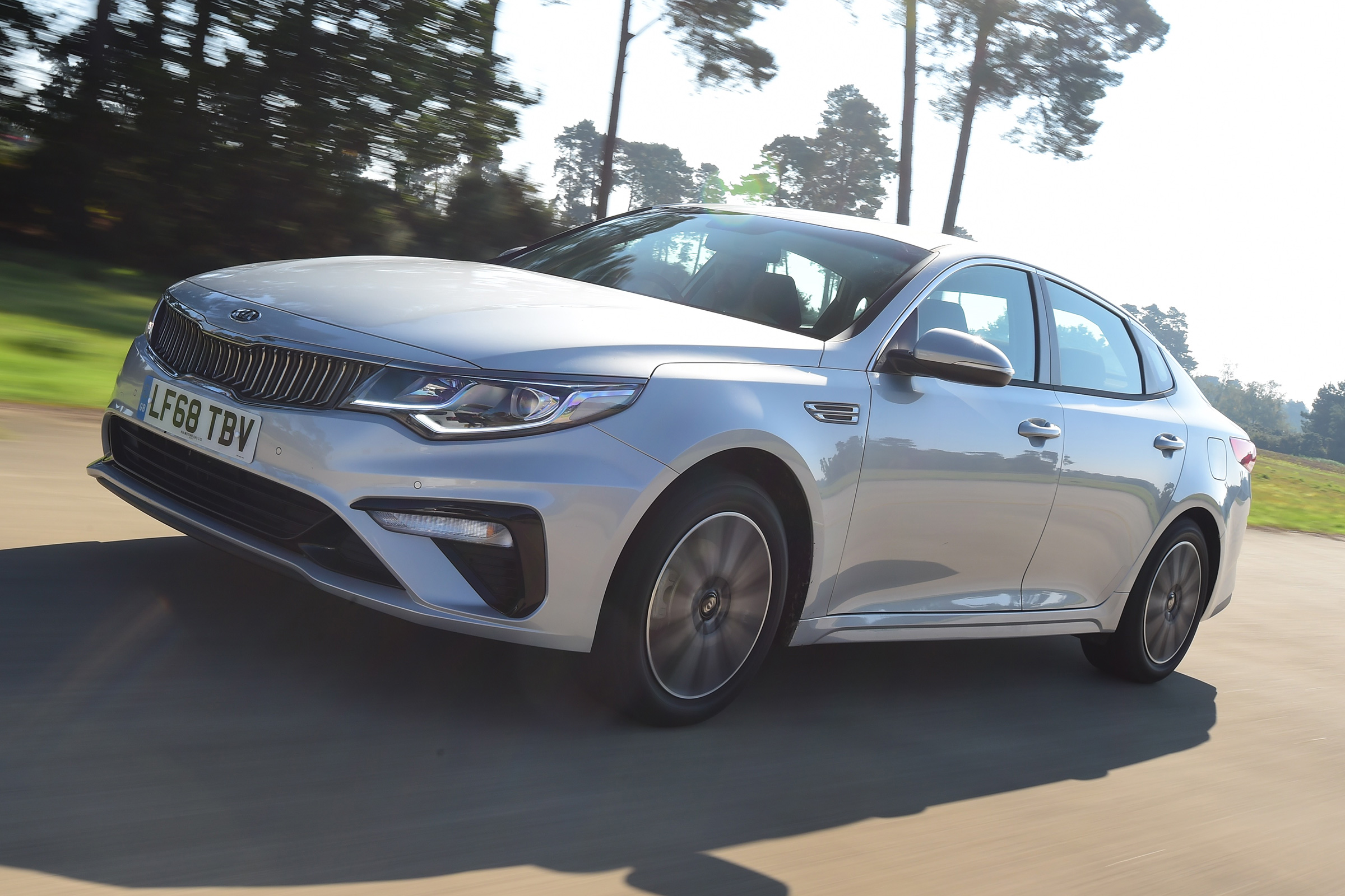 Kia Optima - front tracking