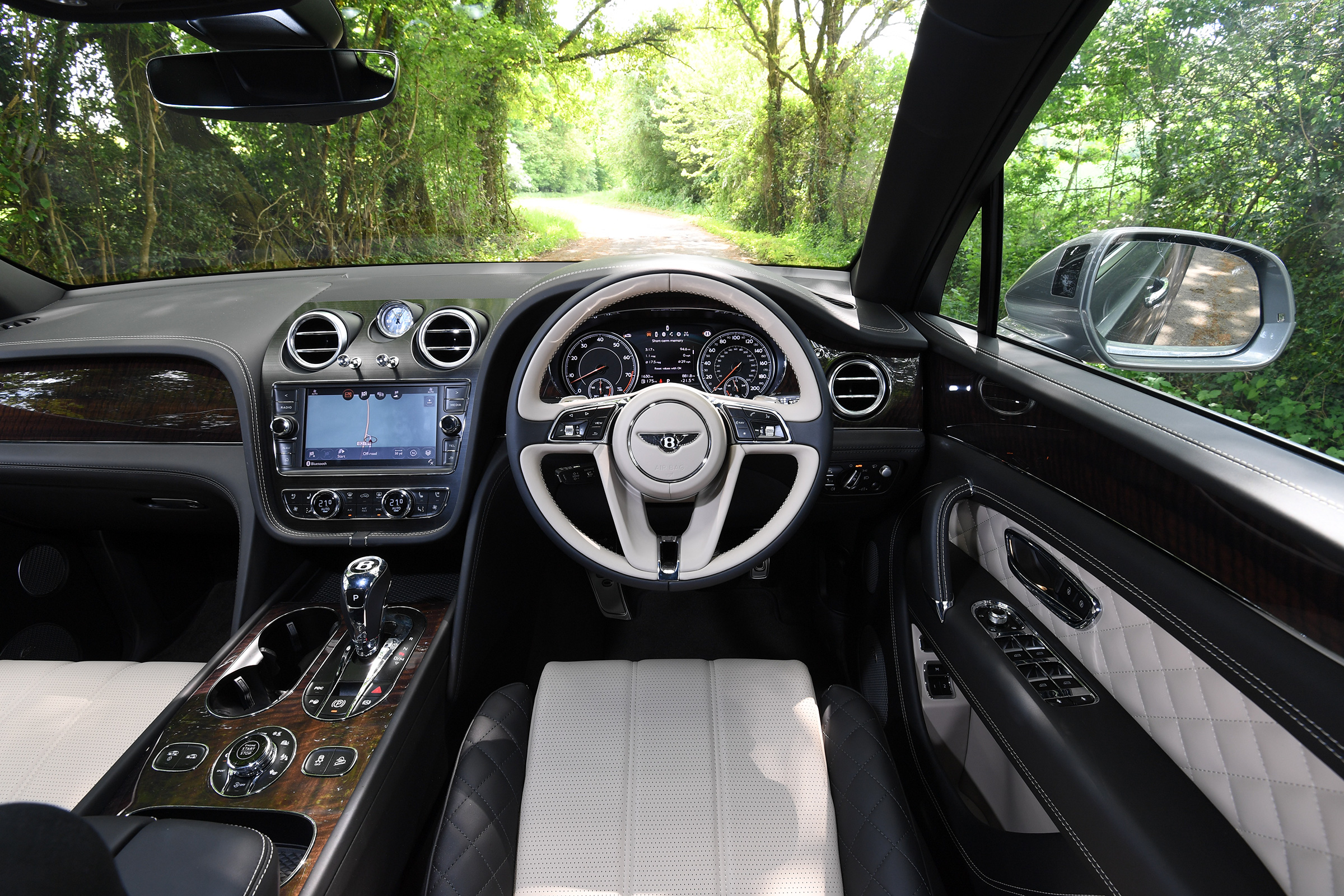 Bentley Bentayga V8 - Interior