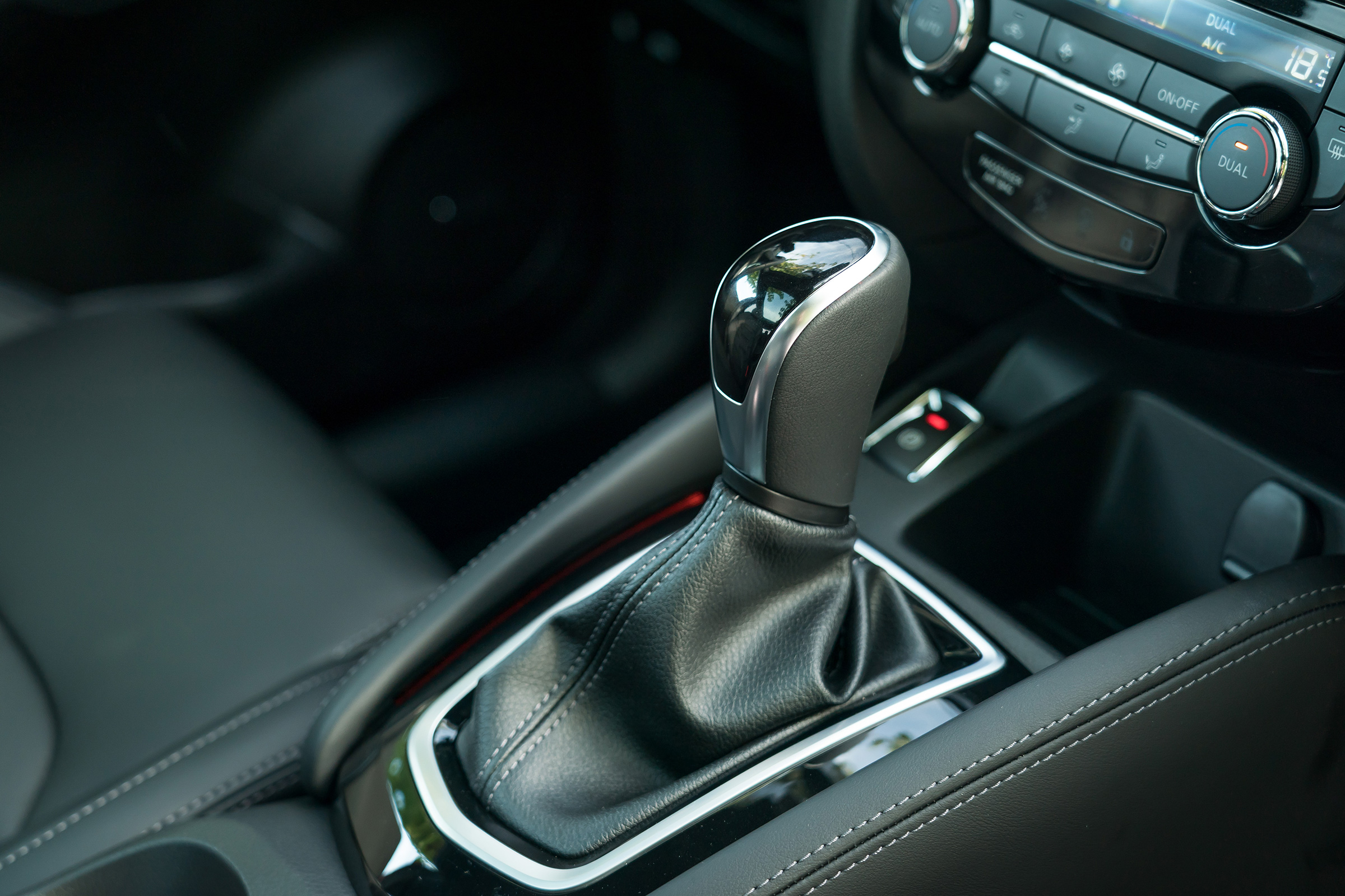 Nissan Qashqai - gearstick