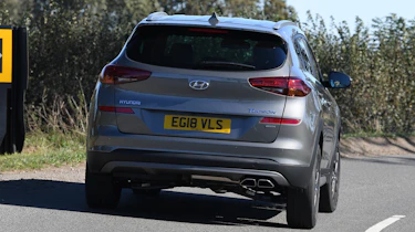 Hyundai Tucson 48v - rear cornering