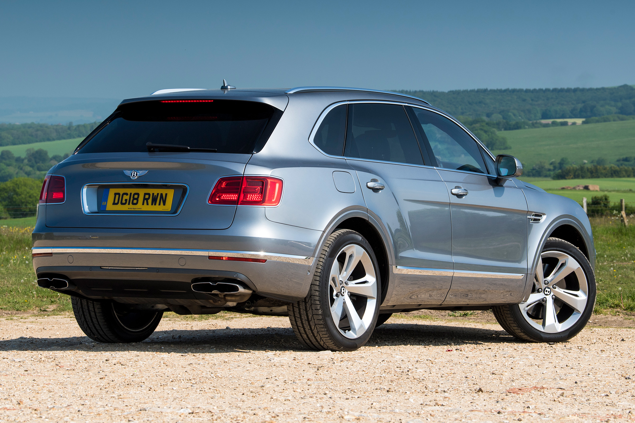 Bentley Bentayga V8 - Rear Static