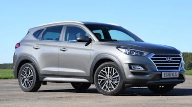 Hyundai Tucson 48v - front static