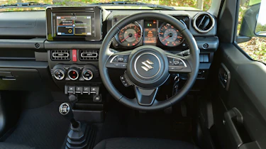 Suzuki Jimny - interior