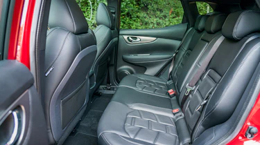 Nissan Qashqai - rear seats