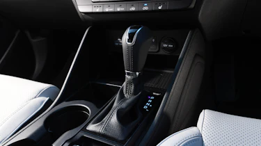 Hyundai Tucson 48v - gearstick