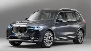 New BMW X7 studio shoot
