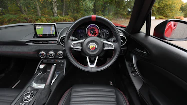 abarth 124 spider interior