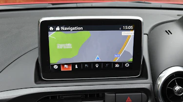abarth 124 spider infotainment