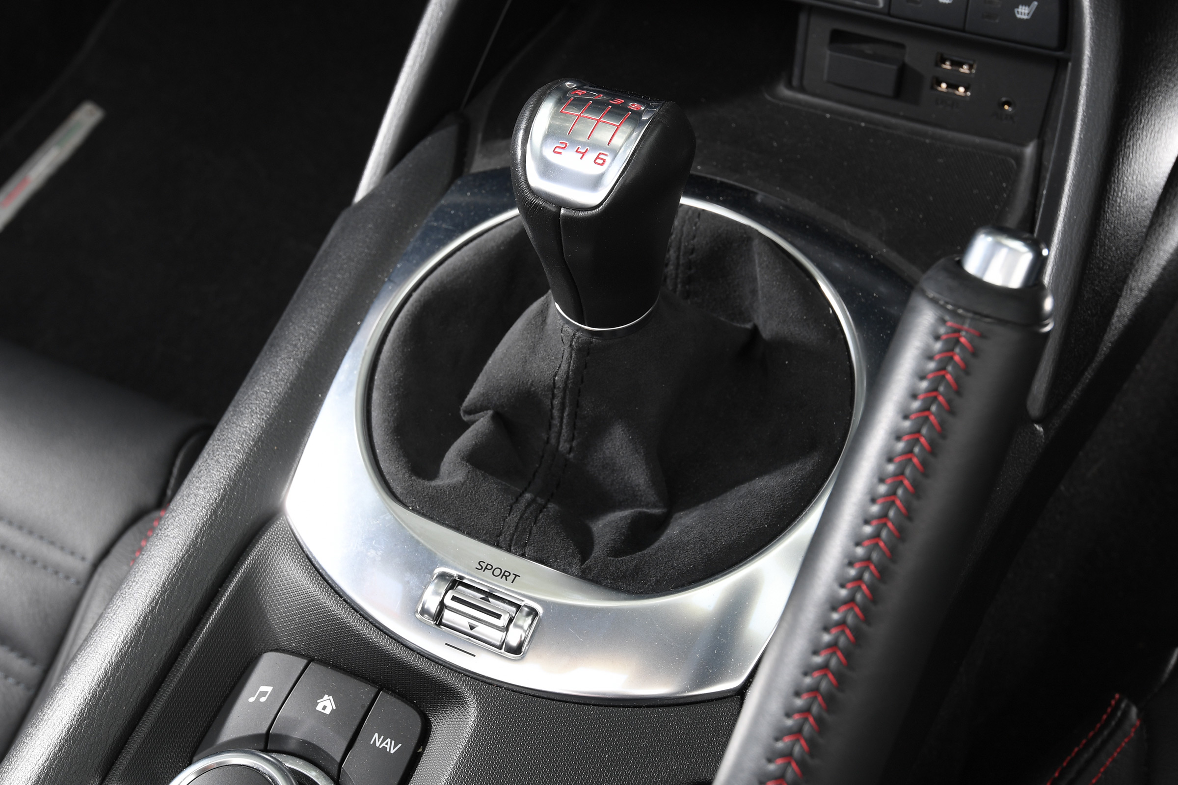abarth 124 spider gearstick