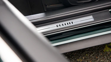 ford mustang bullitt interior detail