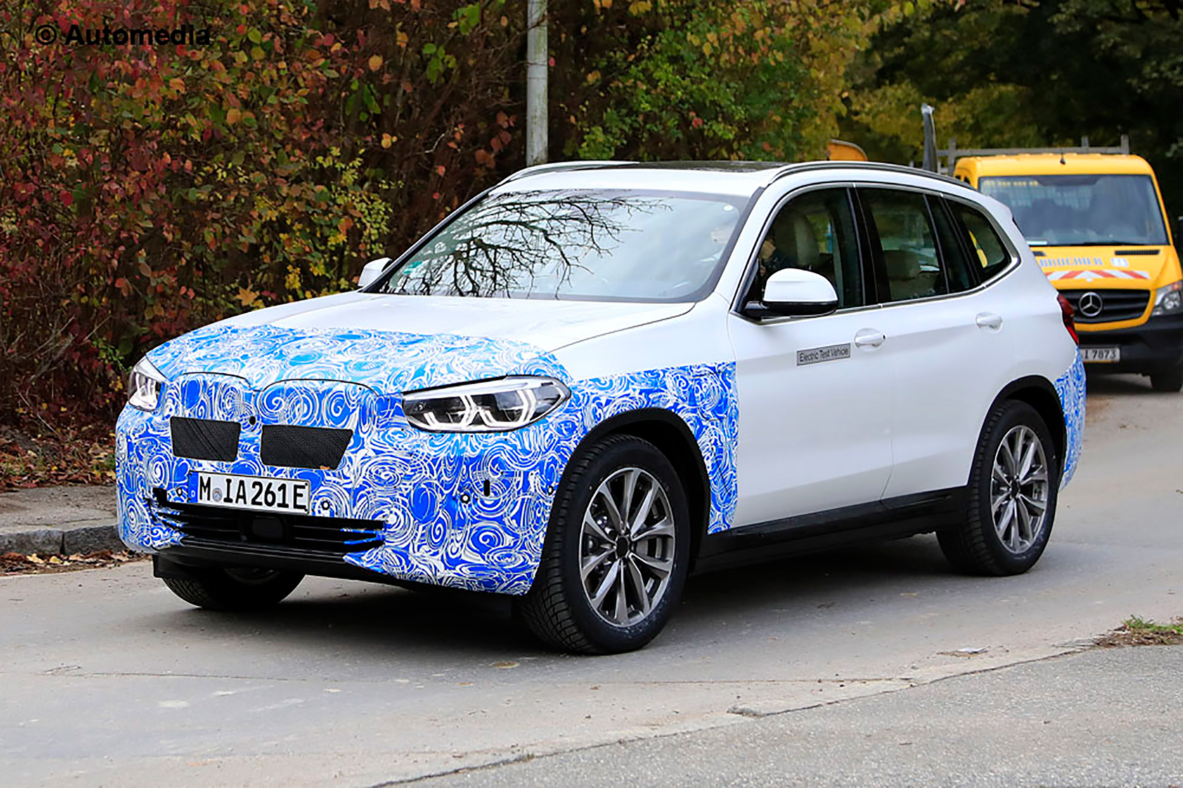 BMW iX3 - spied front