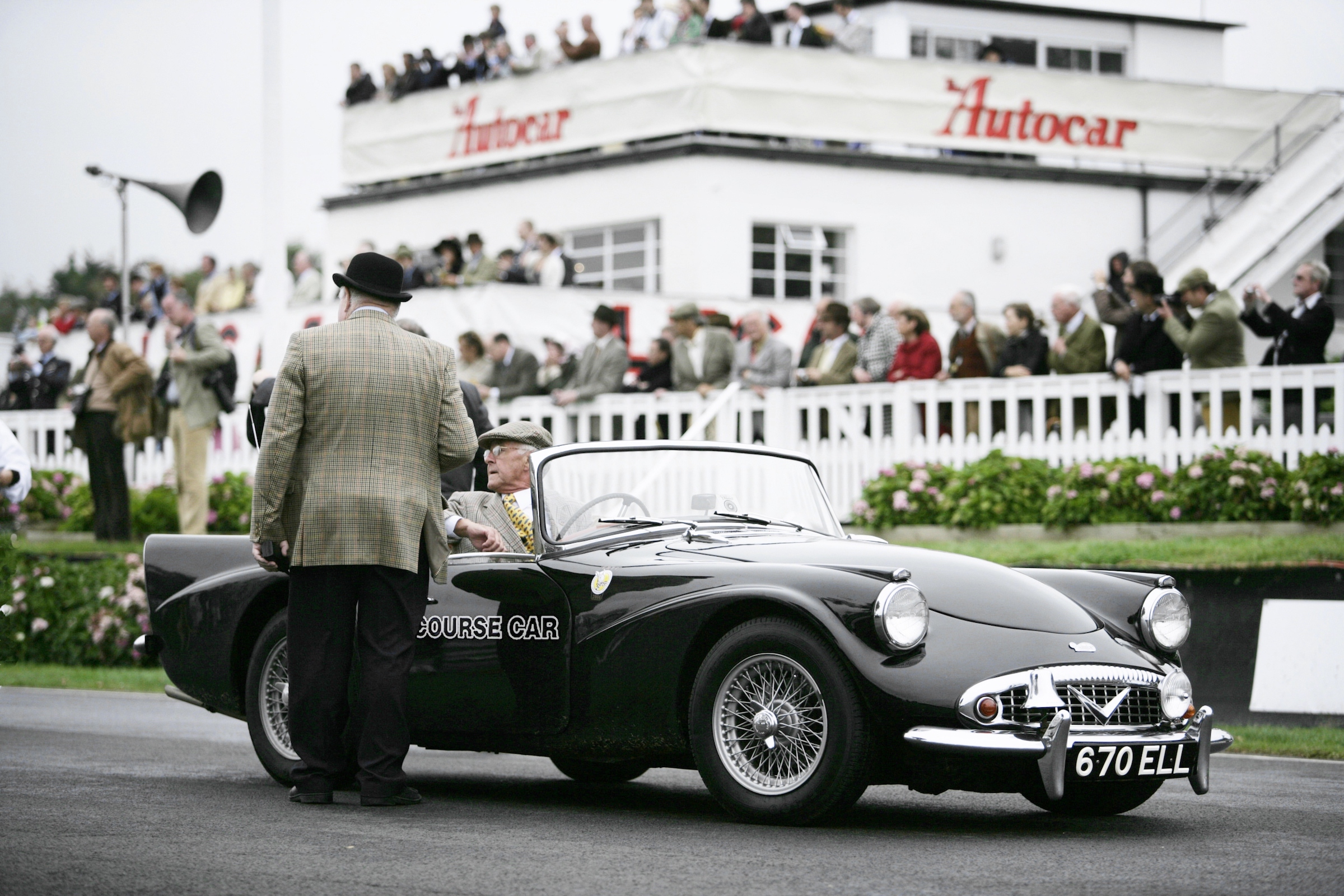 Daimler Dart front quarter