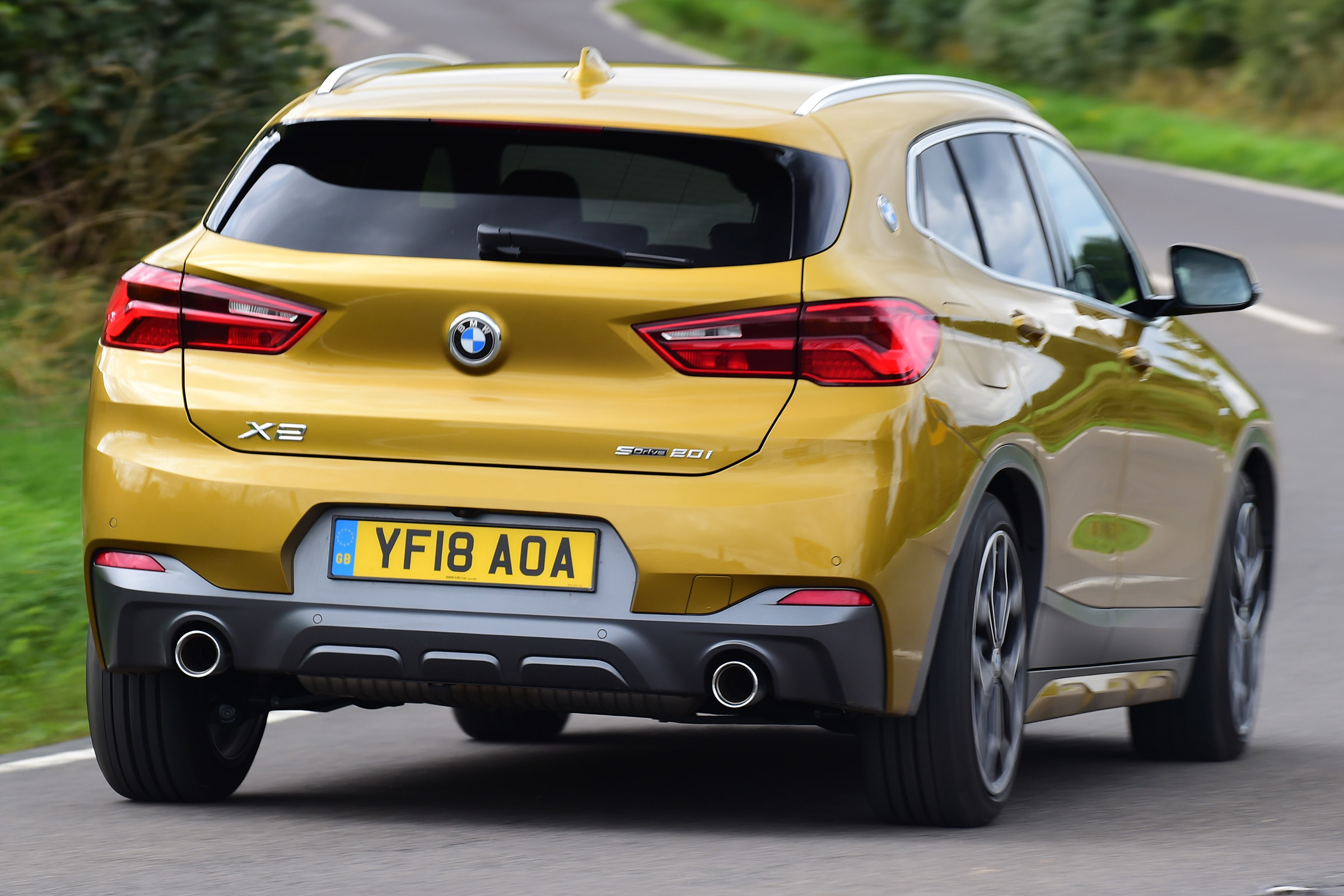 bmw x2 tracking rear