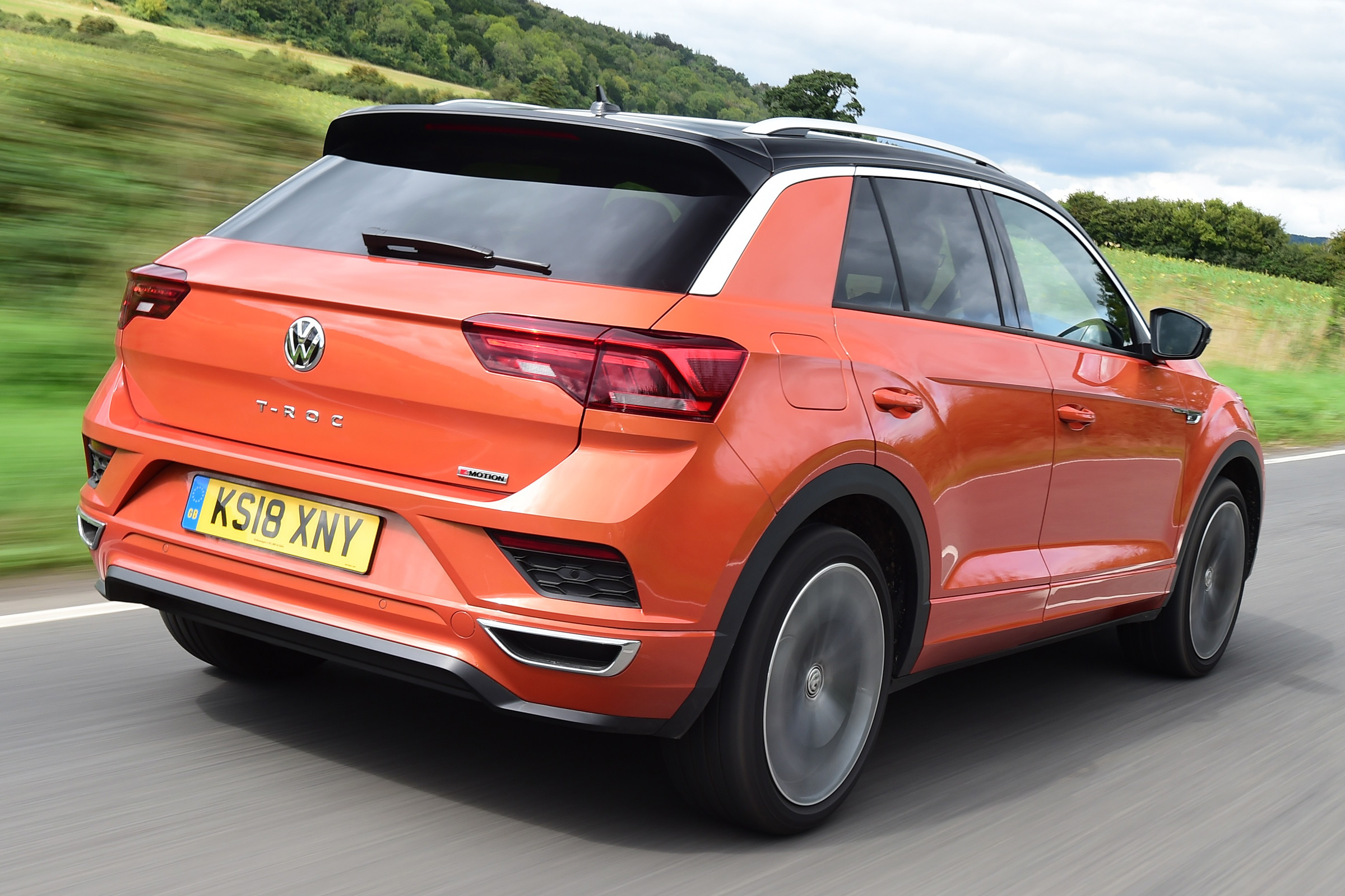 vw t-roc tracking rear