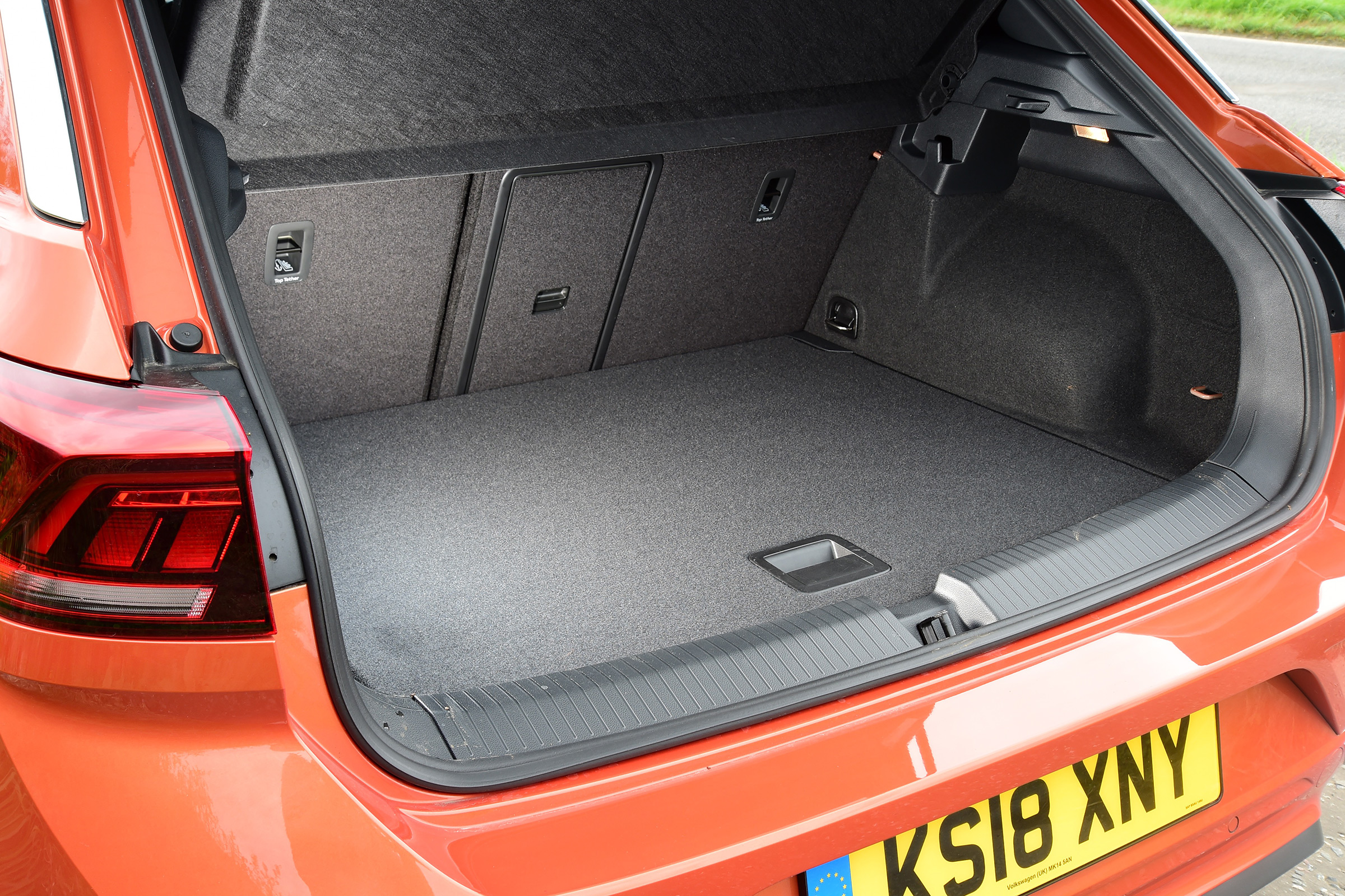 vw t-roc boot