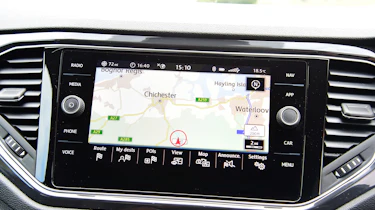 vw t-roc infotainment