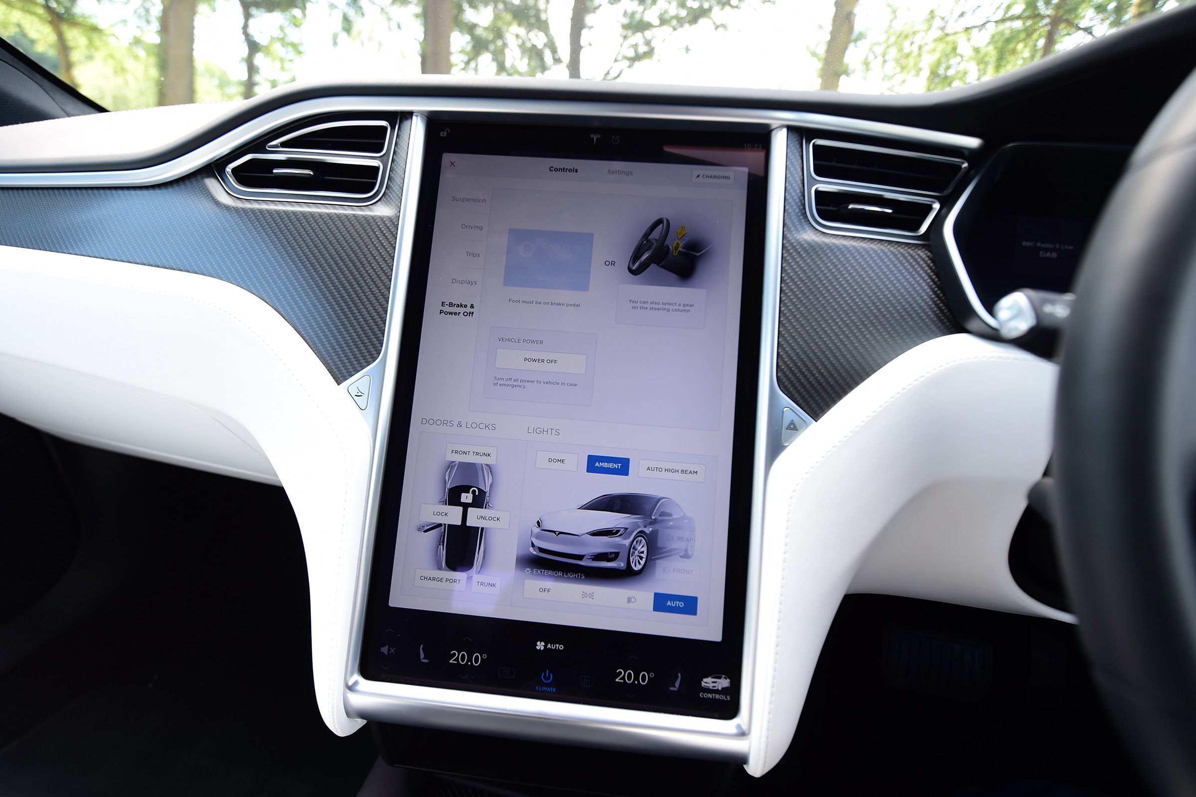 tesla model s interior infotainment