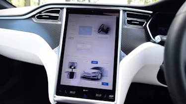tesla model s interior infotainment