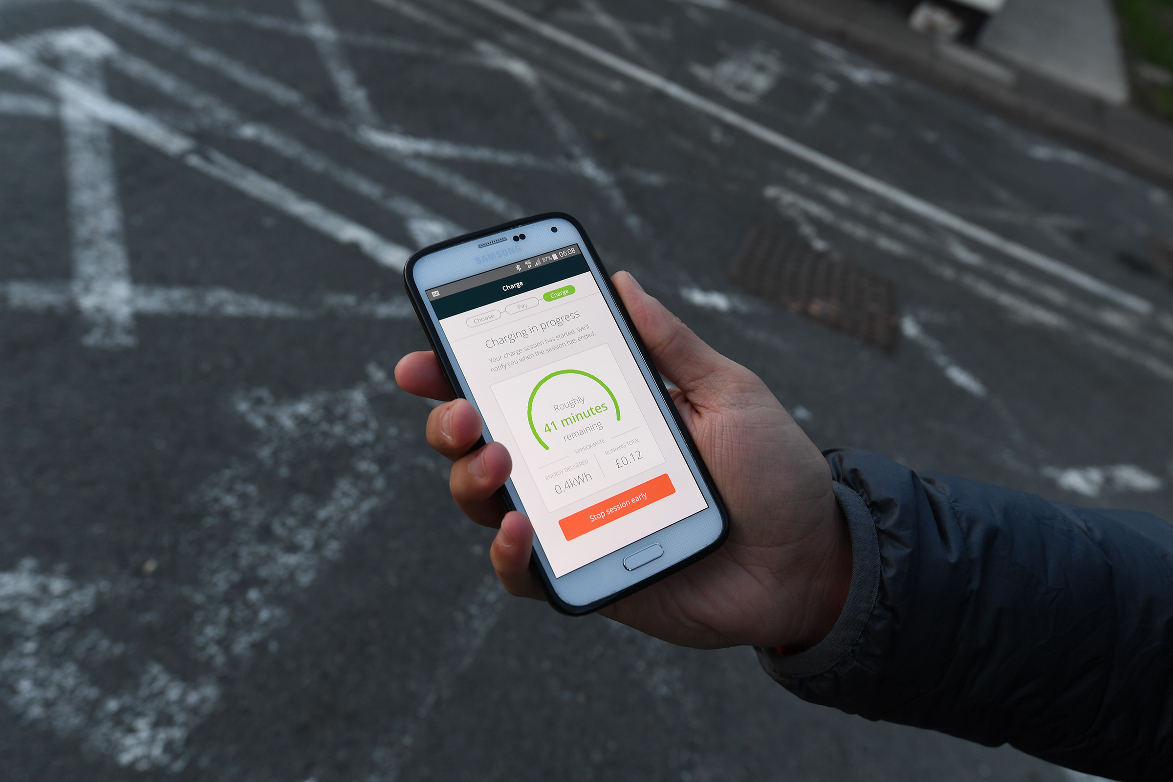 Smartphone electric car charging