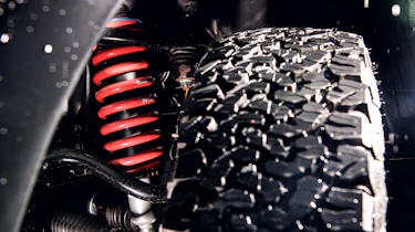 Toyota Hilux Invincible 50 Limited Edition - suspension