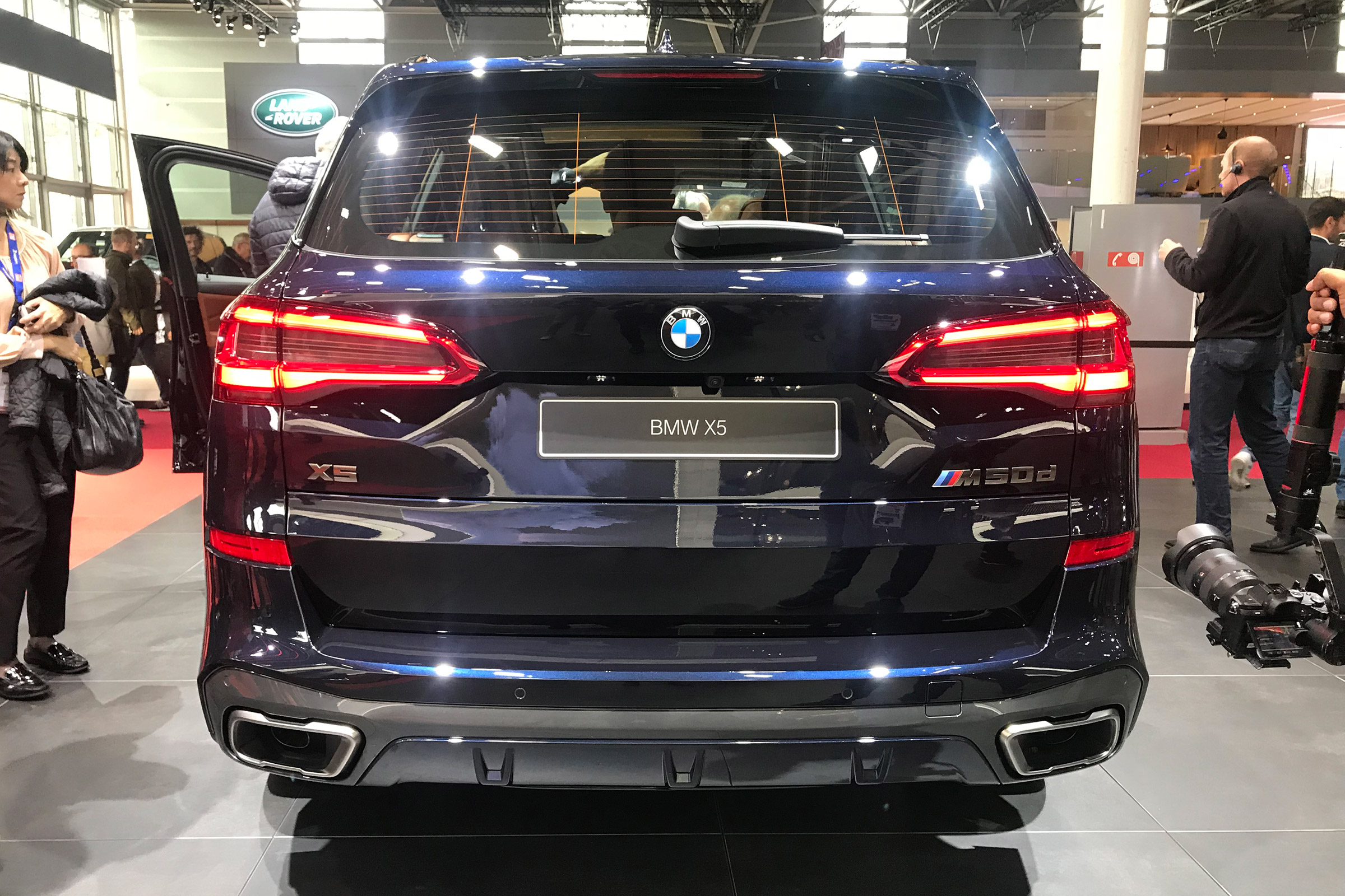 BMW X5 - Paris full rear