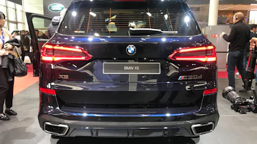 BMW X5 - Paris full rear