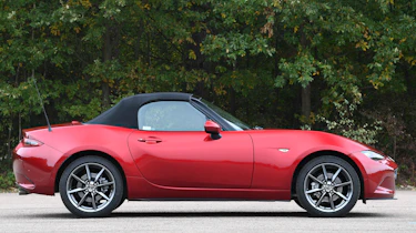 mazda mx-5 static profile roof up