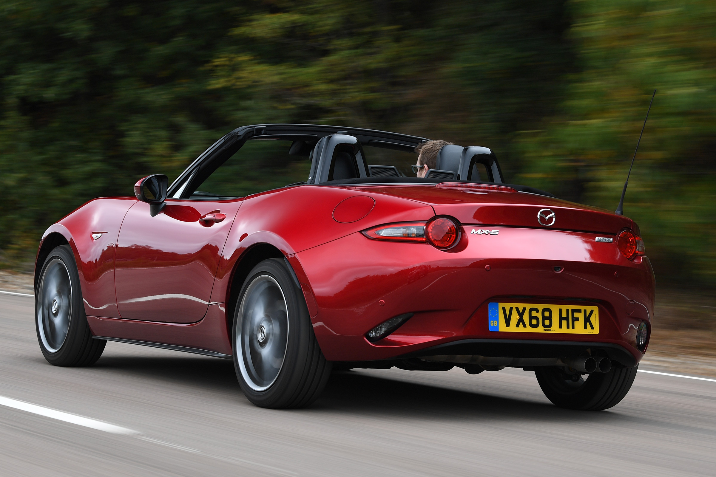 mazda mx-5 tracking rear