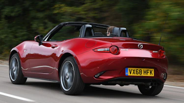 mazda mx-5 tracking rear