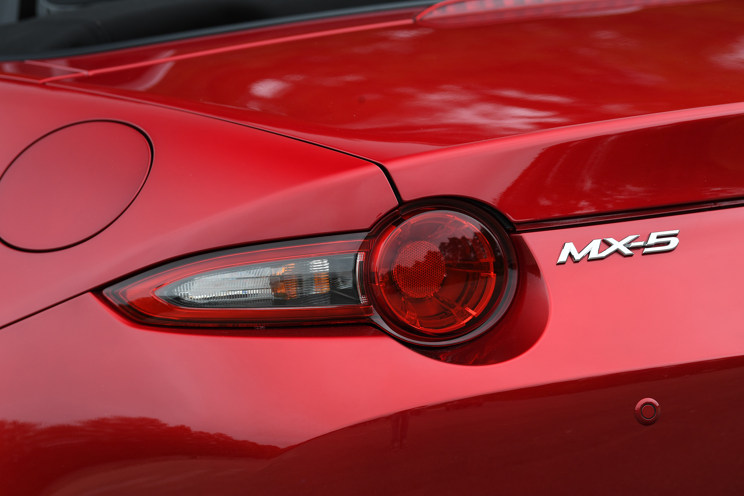 mazda mx-5 rear light
