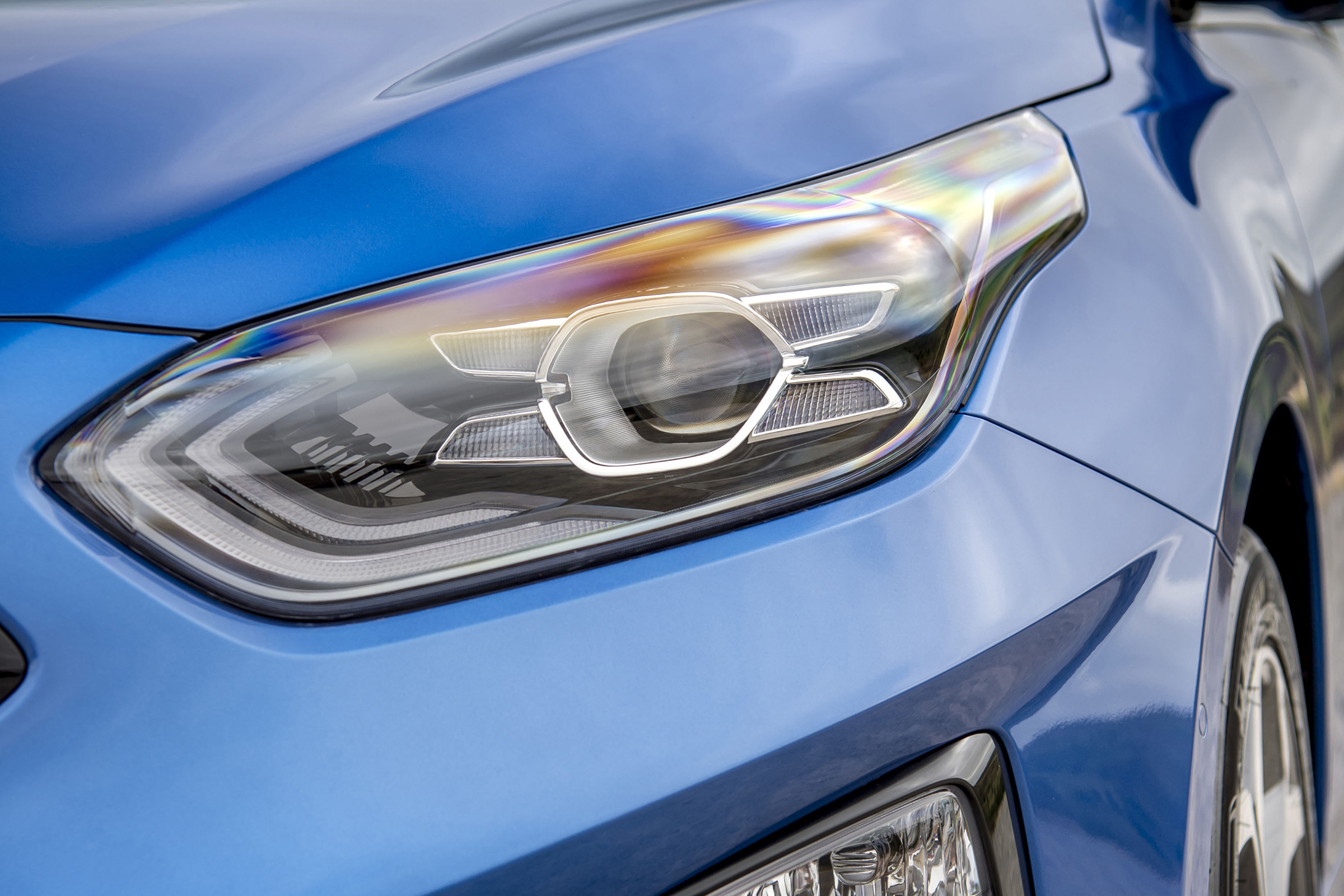 New Kia Ceed UK headlight