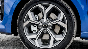 New Kia Ceed UK alloy wheel