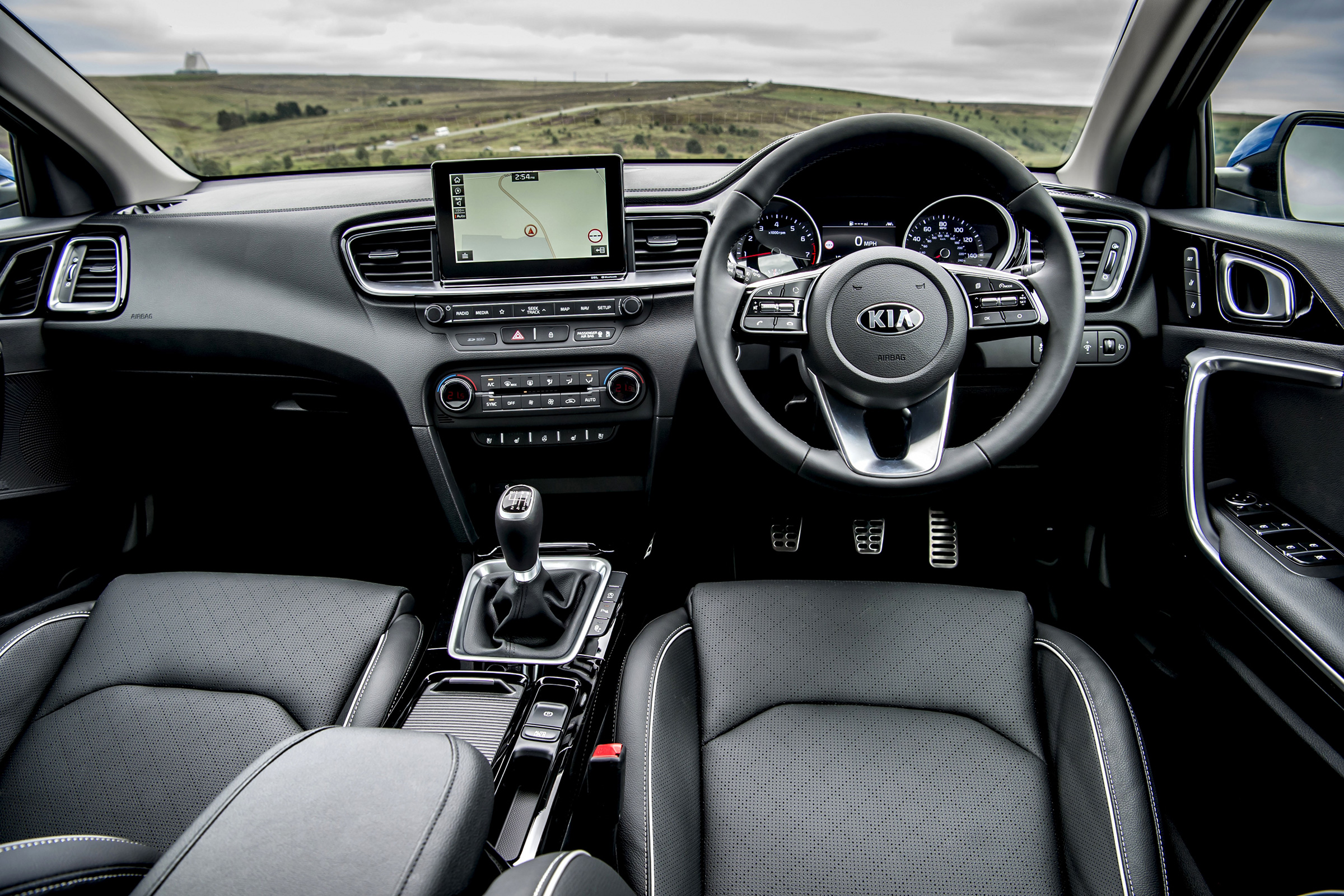 New Kia Ceed UK interior