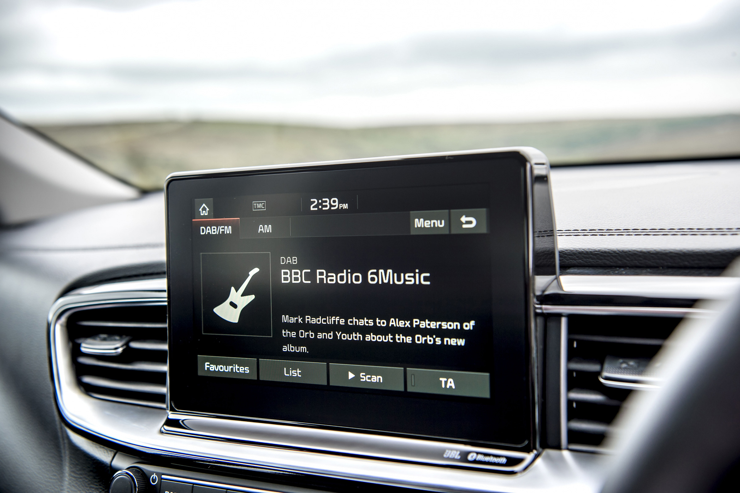 New Kia Ceed infotainment screen