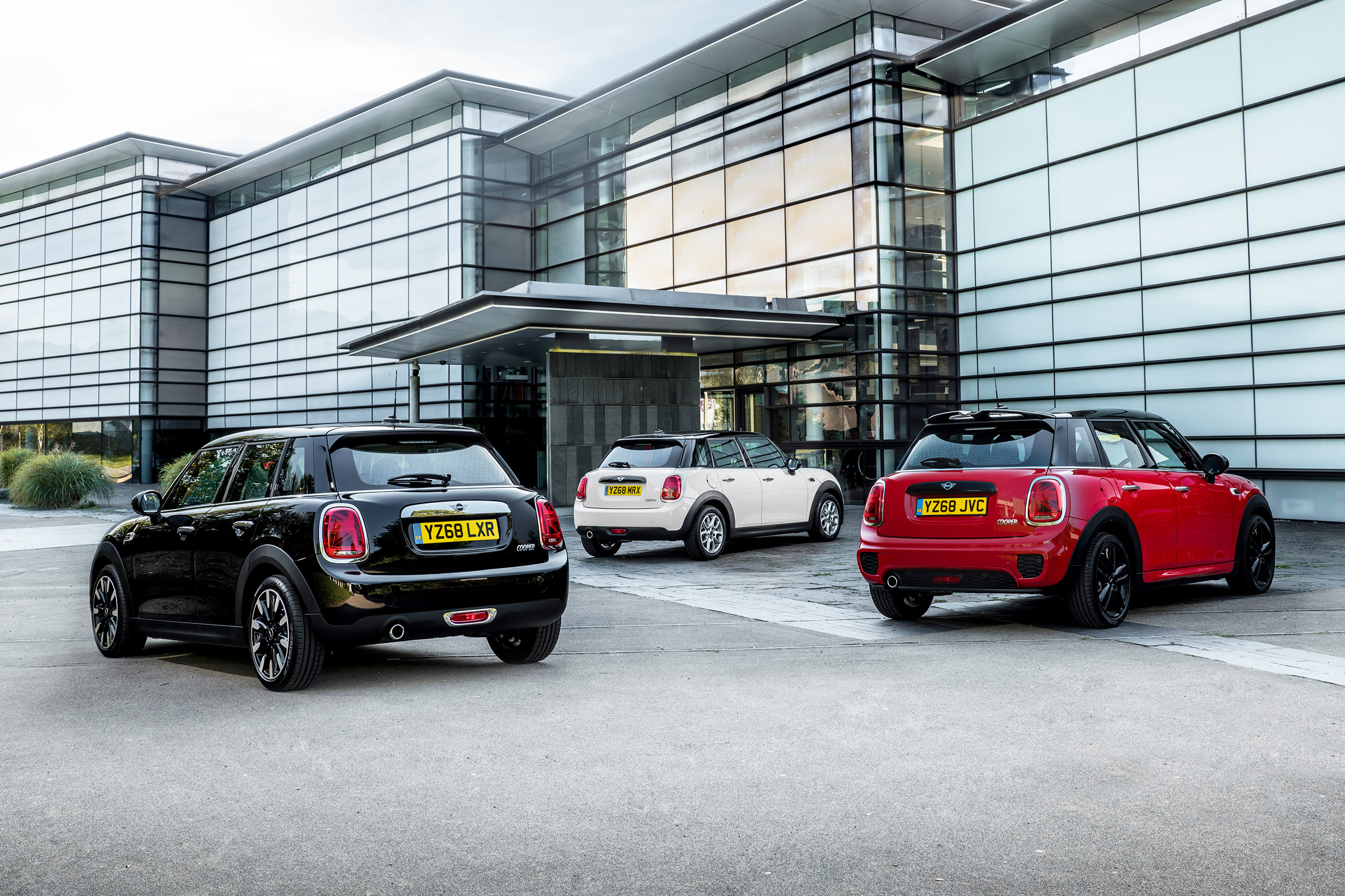 MINI Classic, Sport and Exclusive trims - rear
