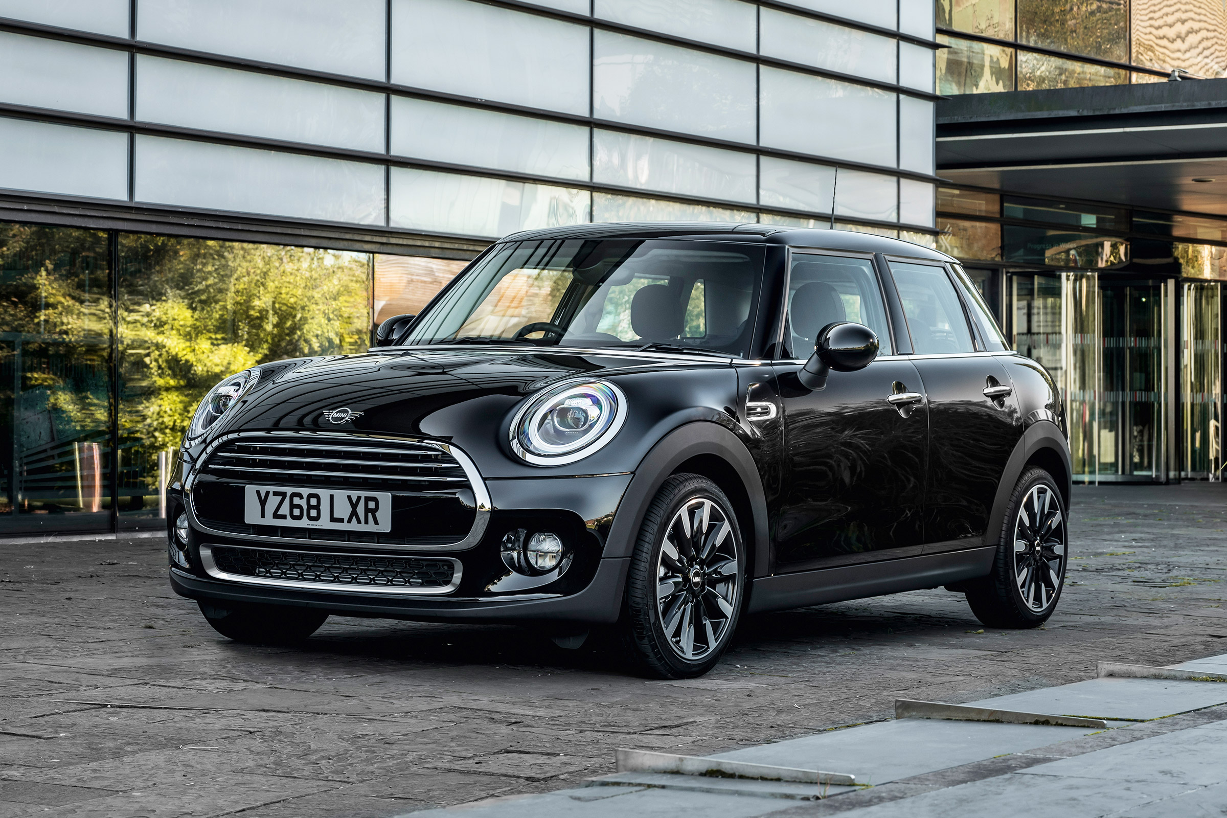 MINI Exclusive - front