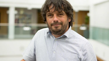 Neil Barlow