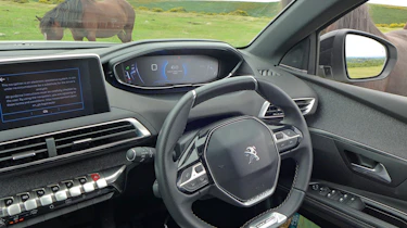 peugeot 5008 interior
